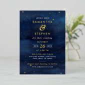 Blauw & Goud Waterverf Night Sky & Stars Wedding Folie Uitnodiging (Staand Voorkant)
