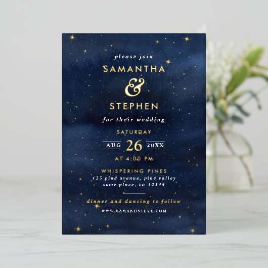 Blauw & Goud Waterverf Night Sky & Stars Wedding Folie Uitnodiging (Staand Voorkant)