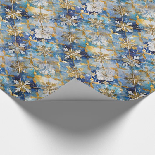 Blauw Goud Wit Kerstmis Sneeuwvlokken Cadeaupapier (Hoek)
