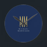 Blauw Gouden Kleuren Monogram Initiaal Letters Naa Ronde Klok<br><div class="desc">Vertegenwoordig jezelf met dit moderne, elegante design. Deze sjabloon kan worden aangepast aan alle professionele beroepen.</div>