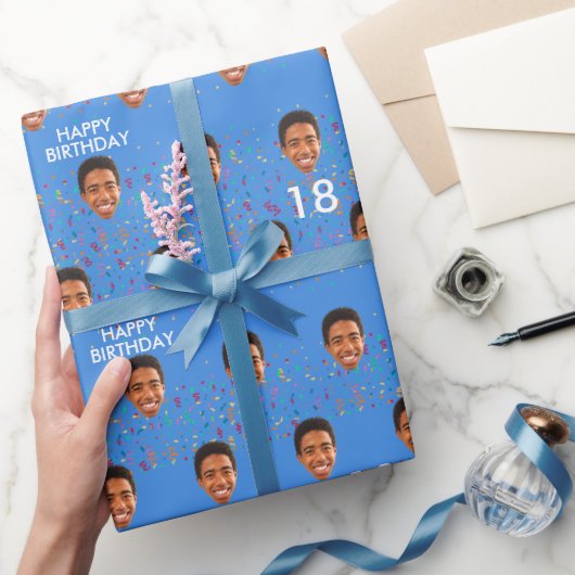 Blauw Grappig Aangepaste Gezichtsfoto 18e Verjaard Cadeaupapier (Geschenken)