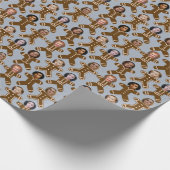 Blauw Grijs Gingerbread Vrienden en Familie Vakant Cadeaupapier (Hoek)