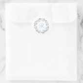 Blauw Grijs Wit Monogram Bloemkrans Envelop Ronde Sticker (Tas)