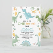 Blauw Groen Een Dino Mite Dinosaurus 1e Verjaardag Kaart (Staand voorkant)