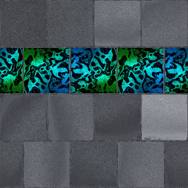 Blauw groen en zwart glinsterend golvend patroon tegeltje
