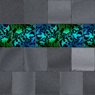Blauw groen en zwart glinsterend golvend patroon tegeltje