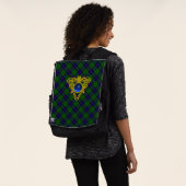 BLAUW GROEN SCOTTISH TARTAN, GOLD CELTIC HEART RUGTASSEN (Gedragen)