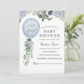 Blauw Het is een Baby shower van een Jongen ballon Kaart (Staand voorkant)