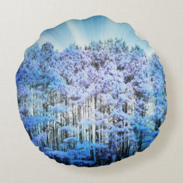 Blauw hoopvol gloeiend bos rond kussen