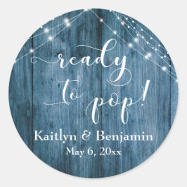 Blauw hout en lichte koorden klaar voor Pop! Ronde Sticker