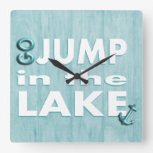 Blauw hout printcitaat "Go Jump in Lake"-klok
