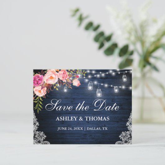 Blauw Hout Roze Bloemen Jar Lights Save the Date Aankondigingskaart (Staand voorkant)