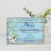 Blauw Hout Strand Tropische Verjaardagsfeestuitnod Kaart (Staand voorkant)