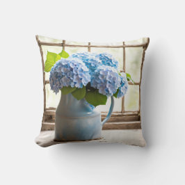 Blauw Hydrangea boeket in venster Kussen