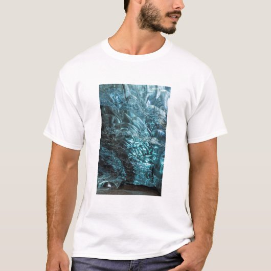 Blauw ijs in een ijskolf, IJsland T-shirt (Voorkant)