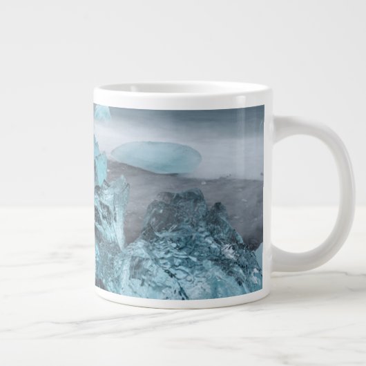 Blauw ijs op strandkaap, IJsland Grote Koffiekop (Rechts)