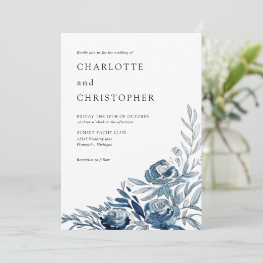 Blauw indigo waterverf bloemenlineart bruiloft kaart (Staand voorkant)