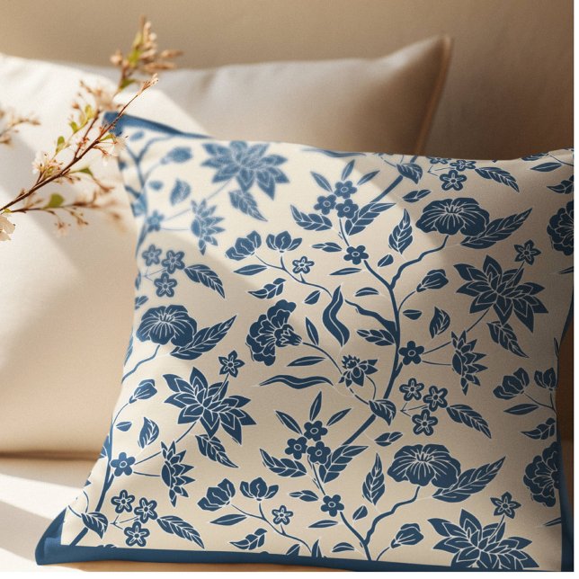 Blauw Ivoor Chinoiserie Bloemen Patroon Kussen (Creator heeft geüpload)
