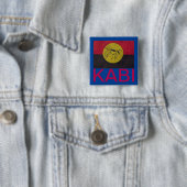BLAUW KABI KABVAI IS BADGE - CRIMSONTEKST.. VIERKANTE BUTTON 5,1 CM (In situ)