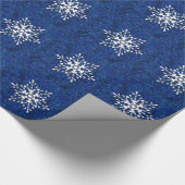 Blauw kerstcadeaupapier met sneeuwvlokken cadeaupapier (Hoek)