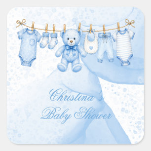 Blauw kledingrek met teddybeer baby shower vierkante sticker