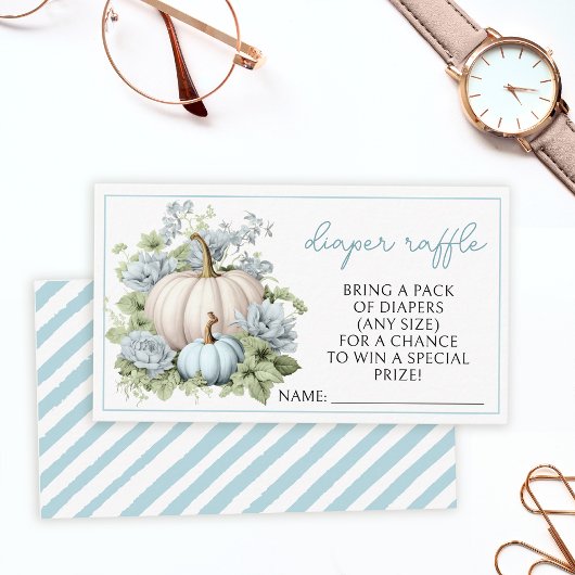 Blauw klein pompoen jongen baby shower luier loter informatiekaartje