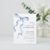 Blauw kokette strik meisje verjaardagsfeest uitnod briefkaart (Staand voorkant)