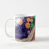 Blauw, koraal en groen gekleurd gekleurd en vloeib koffiemok (Links)