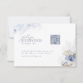 Blauw koraal & zeeschelpen strand bruiloft QR code RSVP Kaartje (Voorkant)