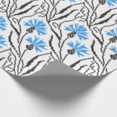 Blauw kornflower kruisstitsontwerp cadeaupapier (Hoek)