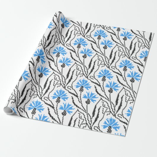 Blauw kornflower kruisstitsontwerp cadeaupapier (Uitgerold)