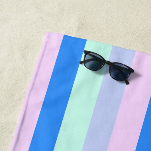 Blauw, Lavendel, Roze & Pastel Mint Groene strepen Strandlaken (In situ)