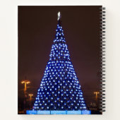 Blauw licht kerstboom notitieboek (Achterkant)