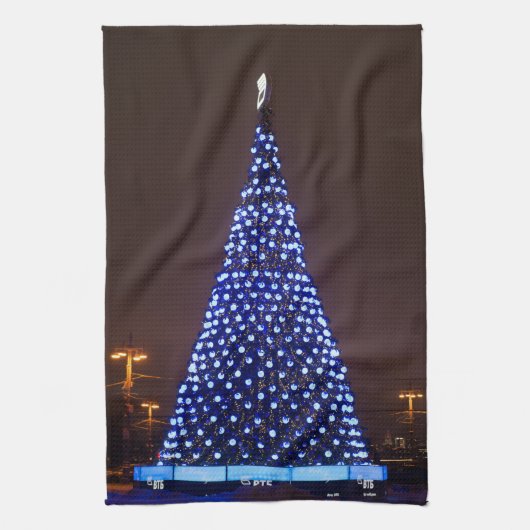 Blauw licht kerstboom theedoek (Verticaal)