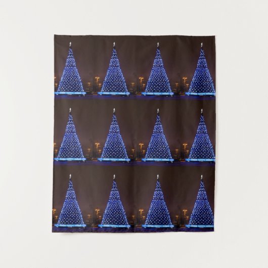 Blauw licht kerstboom wandkleed (Voorkant)