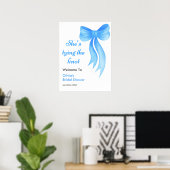 Blauw lint zij knoopt de knoop Bruidsfeest Poster (Thuiskantoor)