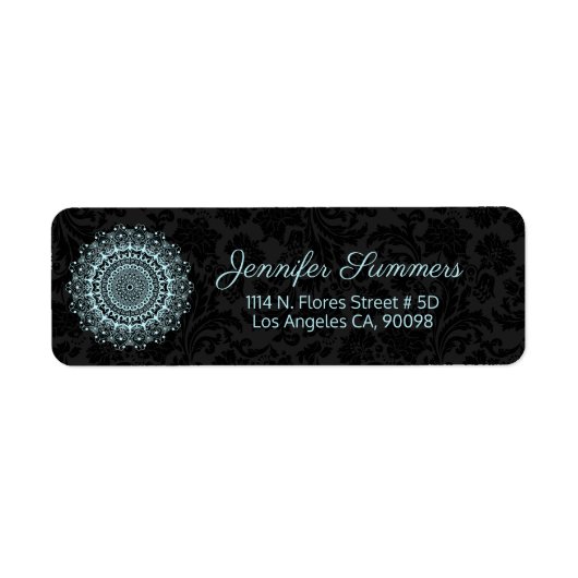  blauw mandala op zwarte damtachtergrond etiket (Voorkant)
