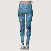 Blauw marmer met een roos op elke poot leggings (Voorkant)
