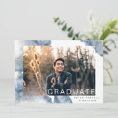 Blauw Marmer Ombre Afstudeer Uitnodiging (Staand voorkant)