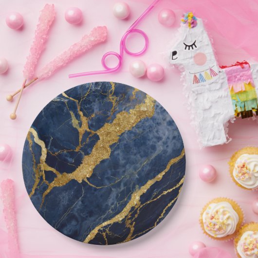 Blauw marmeren patroon met goud papieren bordje (Feest)