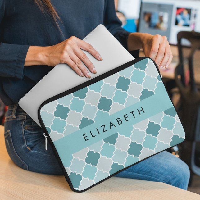 Blauw Marokkaans Trellis, Quatrefoil, Jouw naam Laptop Sleeve (Creator heeft geüpload)