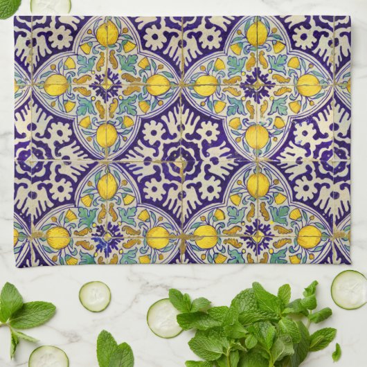 Blauw mediterraan patroongele bloesems theedoek (Gevouwen)