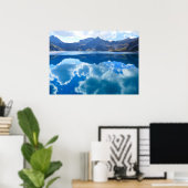 Blauw meer, wolkenlandschap poster (Thuiskantoor)