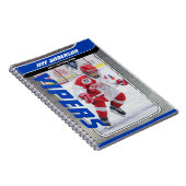 Blauw Metaal Ijshockey Speler Keepsake Spiraal Notitieboek (Rechterzijde)