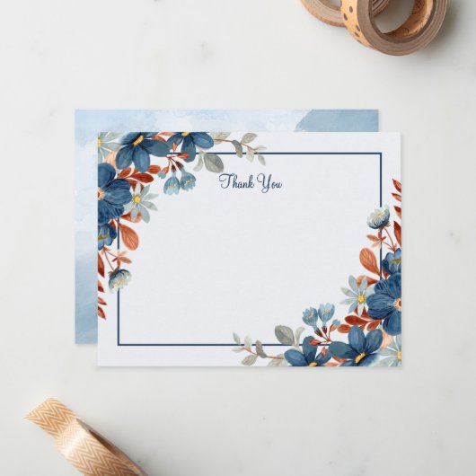 Blauw minimalistische dank u notitiekaartje (Voorkant / Achterkant in situ)