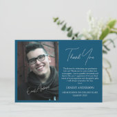 Blauw Modern Eenvoudig Foto Afstuderen Dank u Kaar Kaart (Staand voorkant)