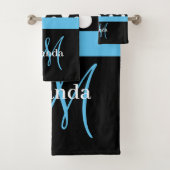 Blauw Monogram Zwart Wit Polka Dot Badhanddoek Set Bad Handdoek (Insitu)