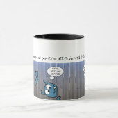 Blauw monster vast in hek mok (Midden)