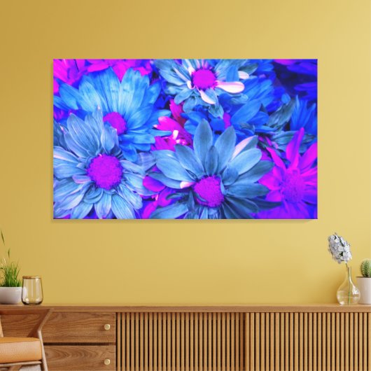 Blauw N Paarse Daisies Bouquet Wrapped Canvas Prin (Insitu (Woonkamer))