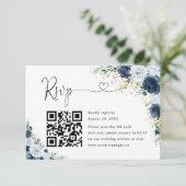 Blauw Navy Bloemige Trouwwebsite QR Code RSVP Kaartje (Staand voorkant)